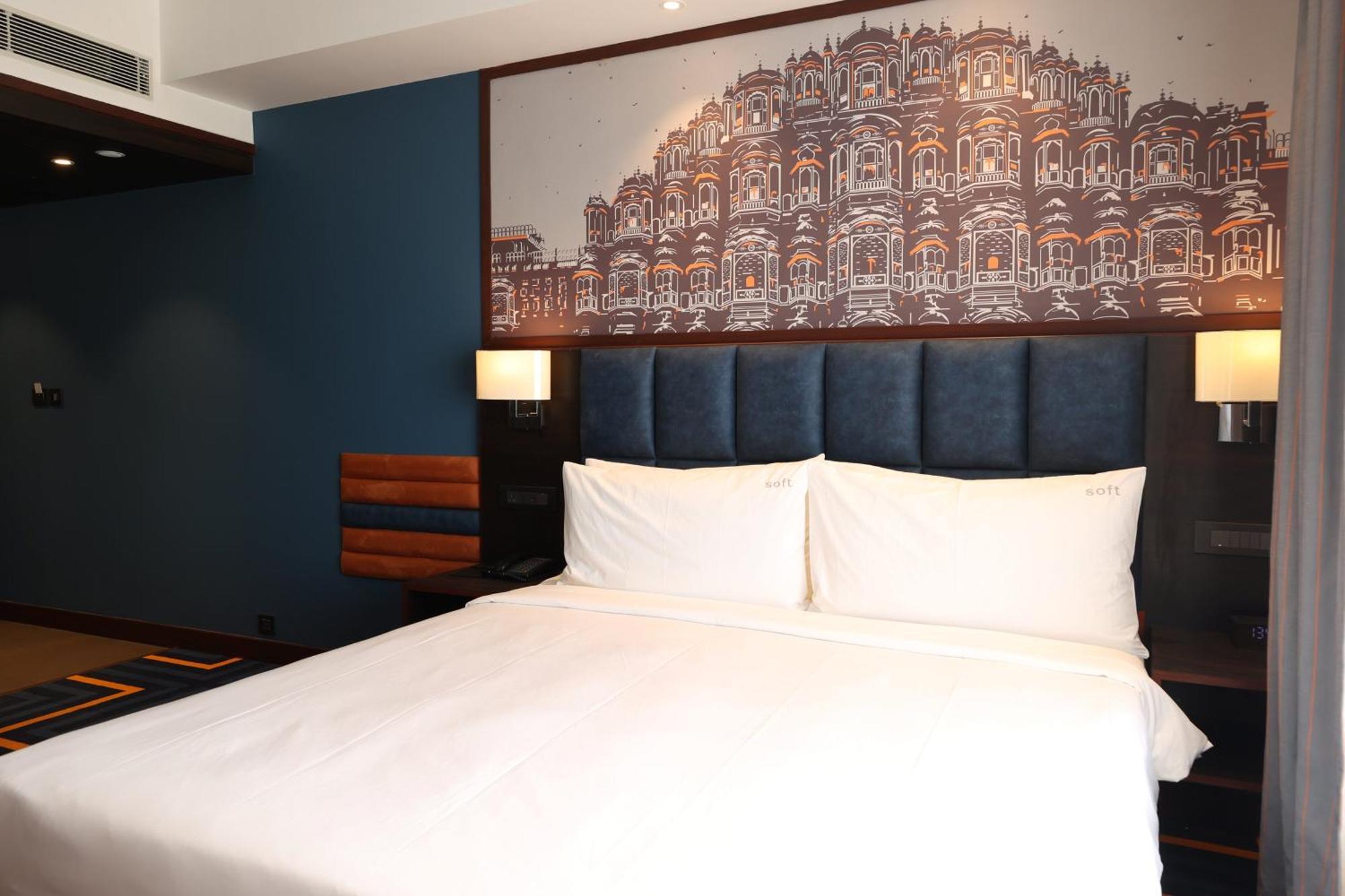 होटल Express & Gopalpura 4*